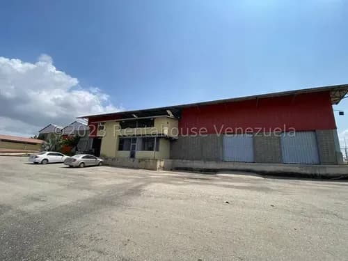 Rentahouse Lara Vende Galpon Con Terreno En Zona Industrial