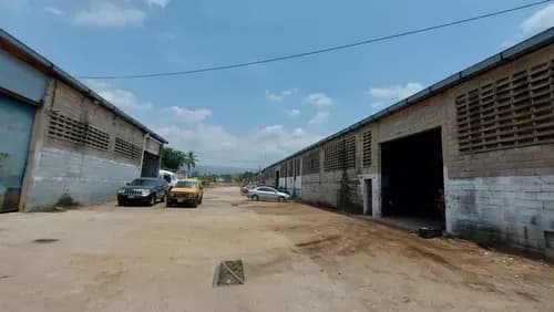 Galpones En Alquiler, Campo Carabobo, Casa De 2 Plantas Y 2 Depositos, Sn
