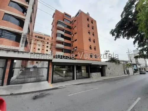 Vendo Espectacular Penthouse Al Este De Barquisimeto, Maritza Lucena, Cód. 26-1871, Con Vistas Inigualables.