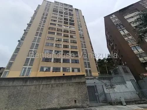 Apartamento En Venta El Tambor Los Teques-yz-cod.26-17356