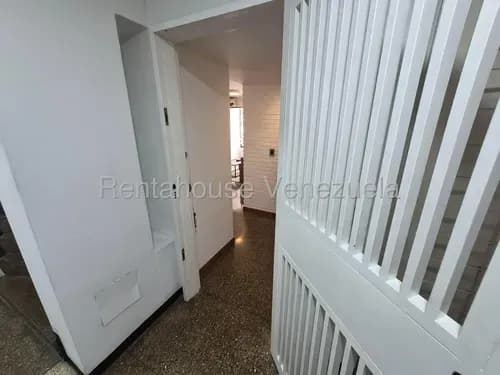 Impecable Apartamento En Venta En Los Palos Grandes Mls #26-18965