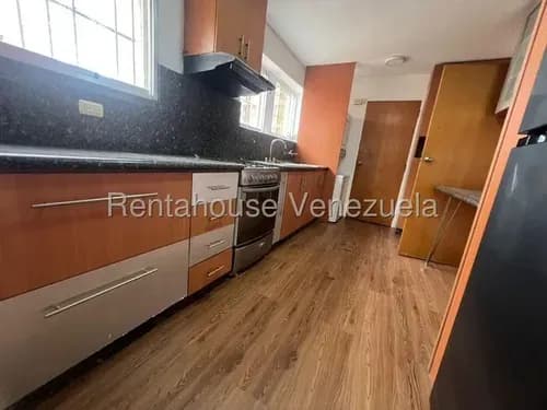 Nc Apartamento En Venta En Clnas. De Bello Monte Con Impecable Cocina Empotrada 26-21437