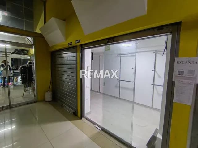 vendo local en San diego findesiglo Gran bazar Planta alta remodelado