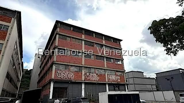 Comercial (Galpon - Deposito) en Alquiler en Los Ruices Sur, Distrito Metropolitano