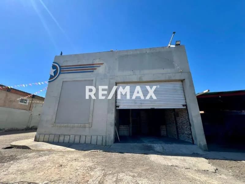 GALPON PEQUEÑO CON OFICINAS EN VENTA EN LA CIRCUNVALACIÓN 1 MARACAIBO