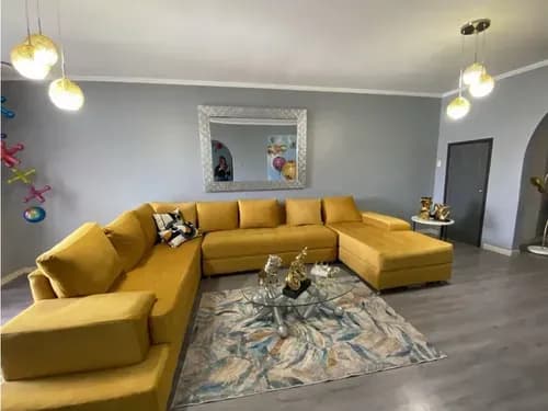 Hermosa Casa Multifamiliar De 600m2 Con 2 Anexos