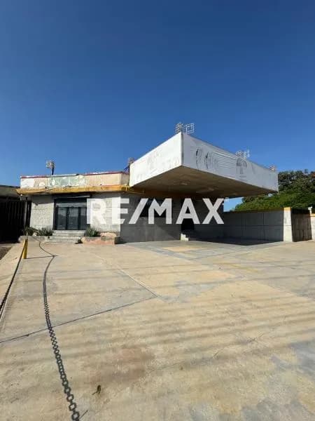 EN VENTA LOCAL RUEDAS R Y M LAS AMALIAS, ZONA OESTE