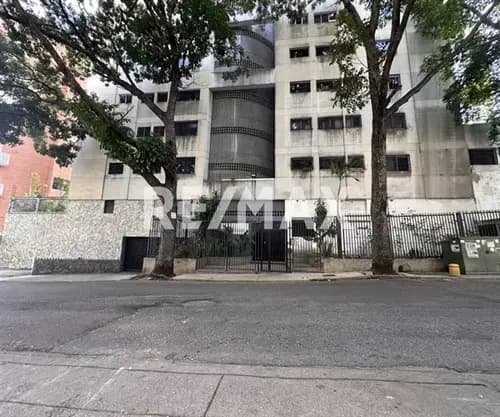 Hermoso Apartamento Dúplex (ave. La Salle En Colinas De Los Caobos)