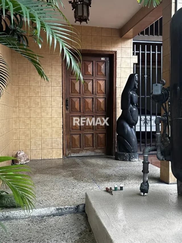 Excelente oportunidad de venta de casa en zona de alto trafico