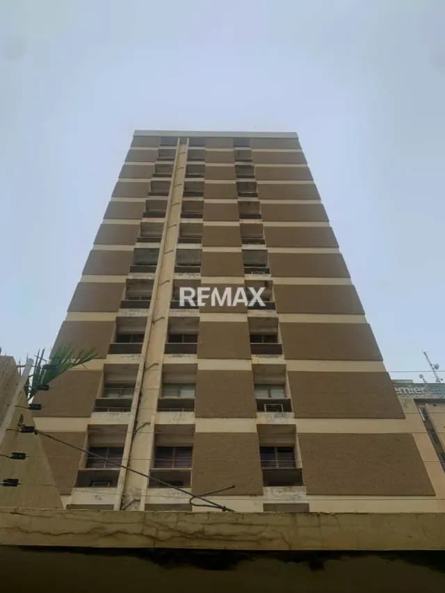 En venta apartamento en el edificio Leunsa
