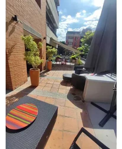 Se Alquila Apartamento 80+65m2 La Castellana 9706