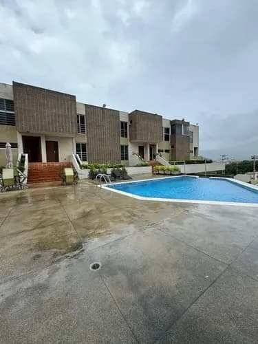Townhouse En Venta Res Altos De Aricagua Amoblado El Rincon