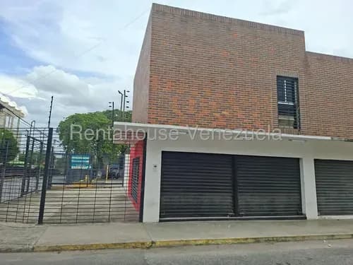 Local Comercial En Alquiler Con Mezzanina Y Depósitos 97,50 M2 En Zona Centro, Barquisimeto Miguel Martinez Rah