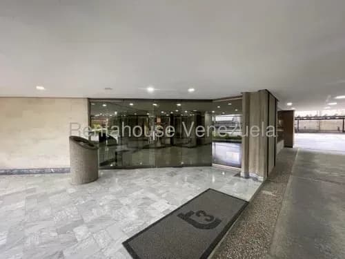 Apartamento En Venta En Exclusivo Conjunto Residencial En Altamira 26-20990 Ma