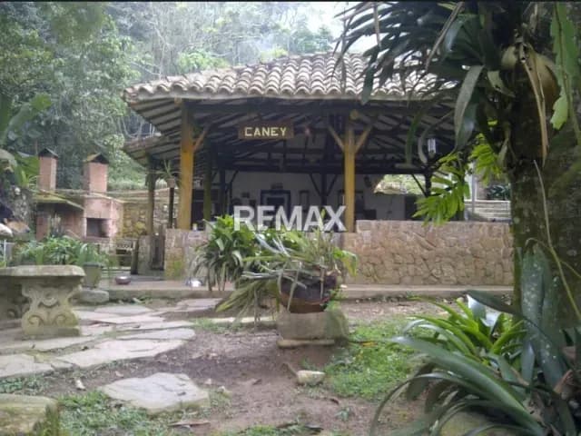 Casa en Venta en Parcelamiento Ecologico El Chupona La Entrada Naguanagua