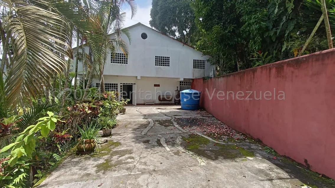 Casa (Duplex) en Venta en Monte Claro, Distrito Metropolitano