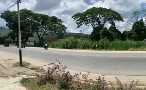 Terreno En Venta En San Diego Cerca De La Bomba El Portal, Uso Comercial Y Residencial. Bf
