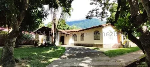Terreno Residencial En Venta En Los Chorros Con Variable Urbana V3 Que Permite La Construcción De Viviendas Unifamiliares Y Bifamiliares Listo Para Empezar Tu Proyecto Mls #26-20459 Bm