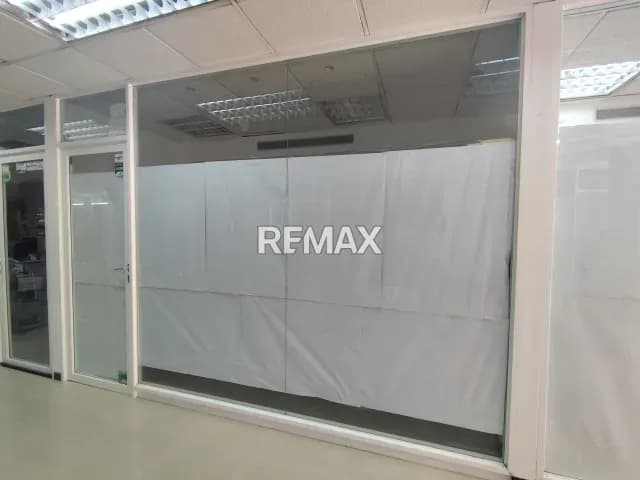 ALQUILER DE LOCAL COMERCIAL EN MINI MARKET SANTA MARTA (#3)