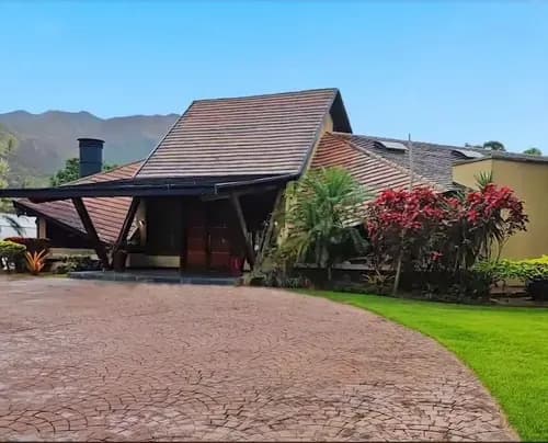 Gf Se Vende Espectacular Quinta Ubicada En El Urb. El Solar, Valencia Edo Carabobo