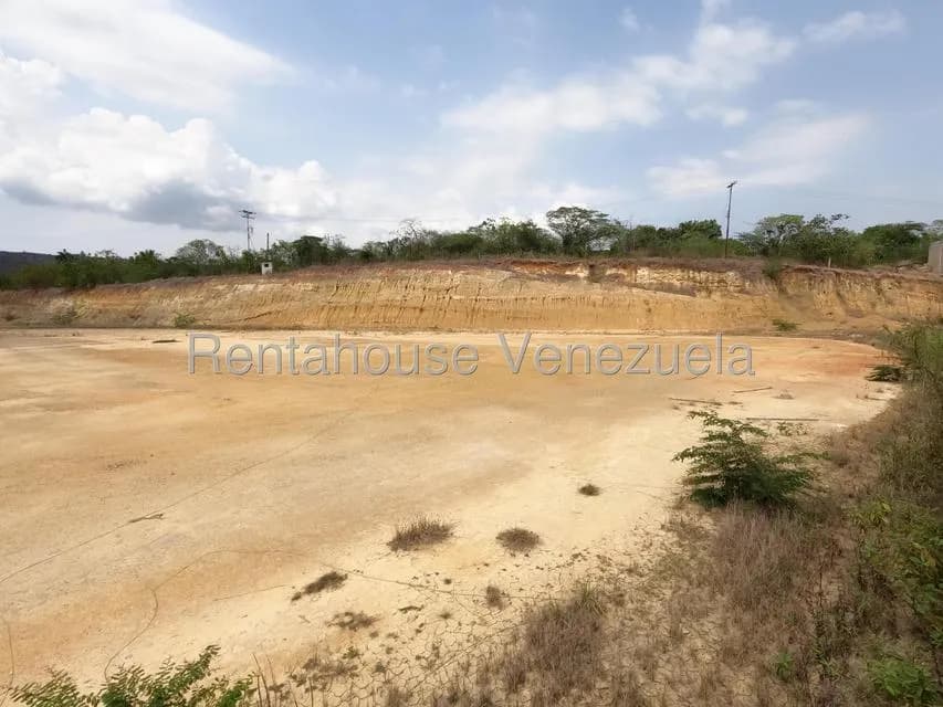 Terreno (Industrial) en Venta en Municipio Peña, Yaracuy