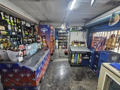 Bodegón En Venta Ubicado En La Urb. La Isabelica