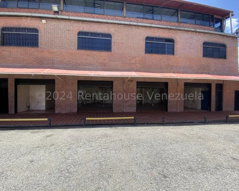 Comercial (Local Comercial) en Venta en La Raiza, Miranda