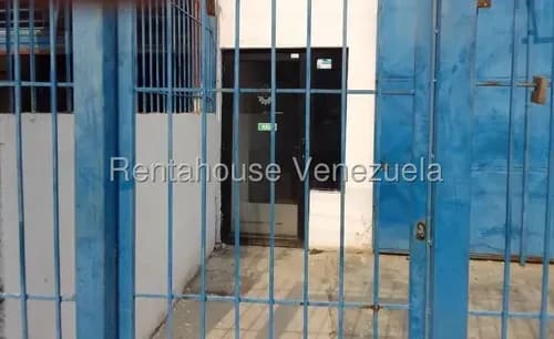 Se Alquila Local Comercial En San Blas - Valencia (inm 26-15346) Ideal Para Deposito (solo Clientes)