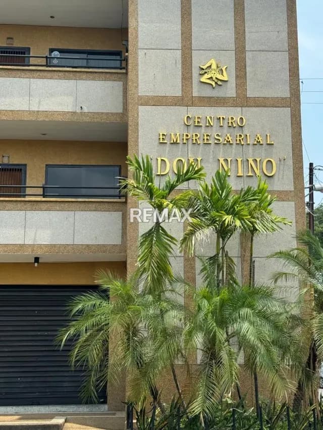En Alquiler Local Comercial N° 30 ubicado en Guanare, Av. Simón Bolívar, Centro Empresarial Don Nino, Guanare, Portuguesa, Venezuela