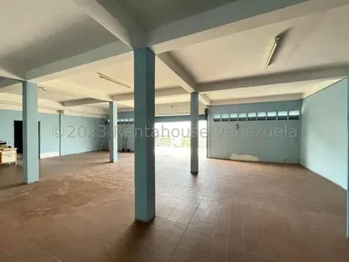 Local Comercial En Venta En La Av. Sucre De Coro # 25-2664