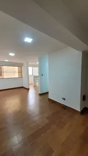 En Venta Apartamento En Callejón Prebol, Res. Chalet 7