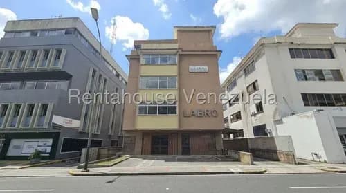 Edificio Comercial En Venta Urb. La Urbina, Caracas 26-18459