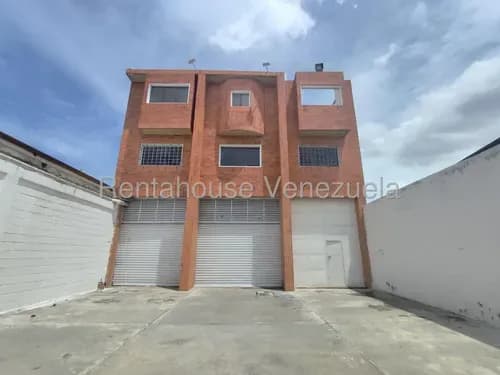 26-21694 Galpon En Venta, Urb. Santa Rosa, Maracay Jecg