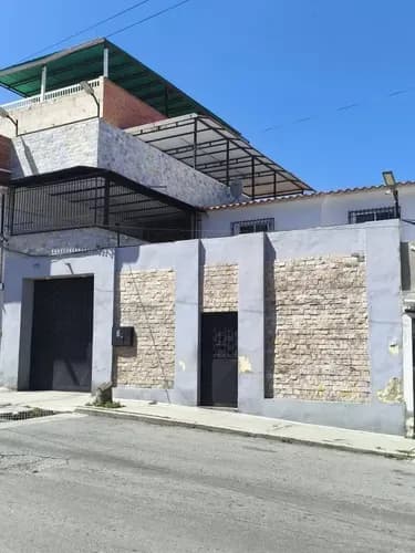 Venta Casa Av Principal Artigas A Una Cuadra Subiendo Por El Kfc Wsz