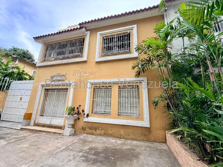 Casa (Multipes Niveles) en Venta en La Campiña, Distrito Metropolitano