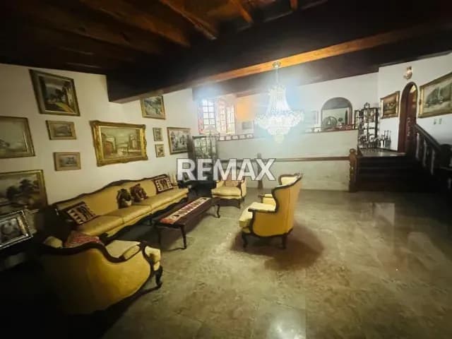 Casa en venta - $400k