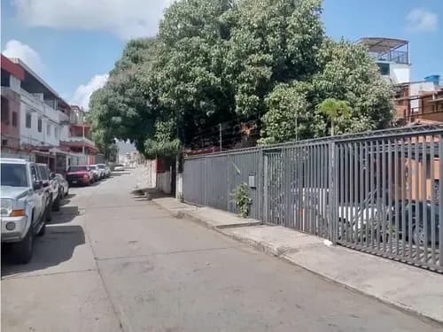 Se Alquila Anexo 78m2 Los Rosales 9455
