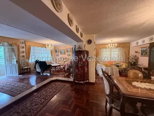 Se Vende Excelente Ph Con Una Vista Inigualable Al Avila, En Una Zona Tranquila Y Vigilancia Las 24 Horas, Con Areas Sociales Para El Disfrute Familiar En Terrazas Del Avila #26-19155 Pm
