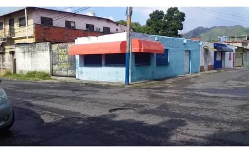 Se Vende Terreno Y Bienhechuría Centro San Juan De Los Morros Guárico