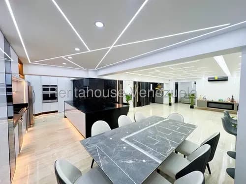 Apartamento En Venta En Las Mercedes Ascensor Privado Remodelado Piscina Caracas