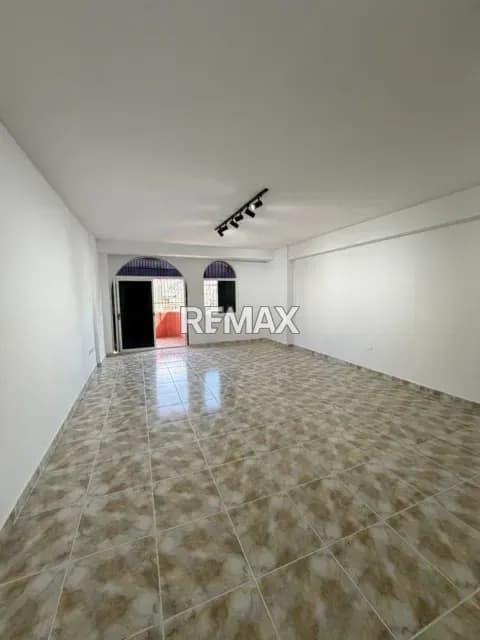 Apartamento en venta ubicado en la estratégica intersección de la Calle Páez con Miranda