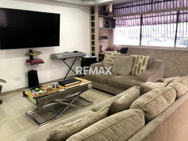 APARTAMENTO EN VENTA EN LA CALIFORNIA NORTE