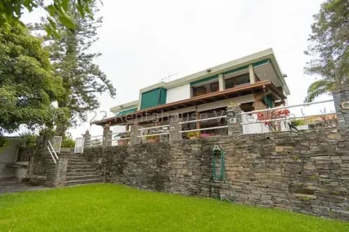 Agp Casa En Venta En Cumbres De Curumo, 3158 Mt2 De Terreno, Agua Constante, Calle Ciega Con Portón 26-707