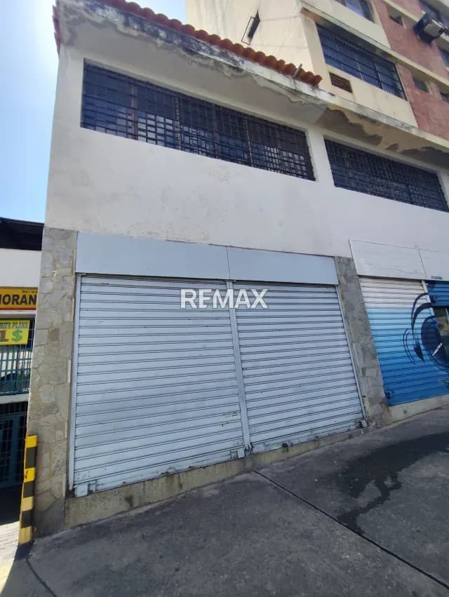 ALQUILO LOCAL A PIE DE CALLE EN EL CENTRO DE VALENCIA, CALLE RONDÓN CRUCE CON AVENIDA URDANETA