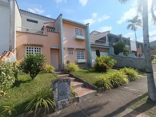 Casa Para Remodelar En Venta En Avenida Cuatricentenaria, Parque Mirador - Atmlf