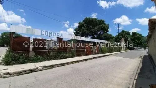 Yonny Silva Rentahouse Vende Excelente Terreno En Avenida Bolivar Norte Valencia Rcys 25-12355