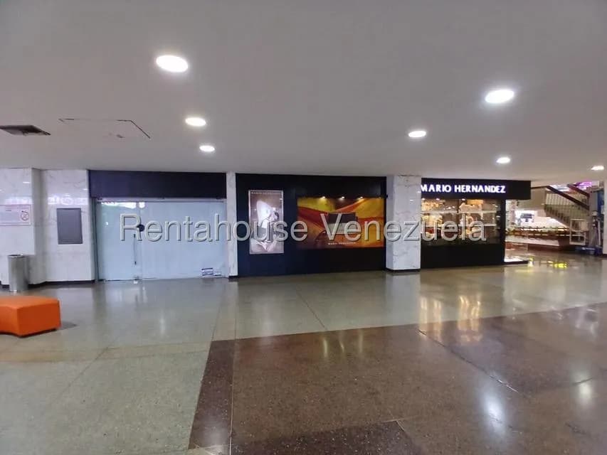 Comercial (Local Comercial) en Alquiler en Chuao, Distrito Metropolitano