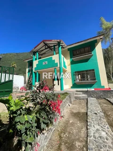 CASA FAMILIAR O POSADA
