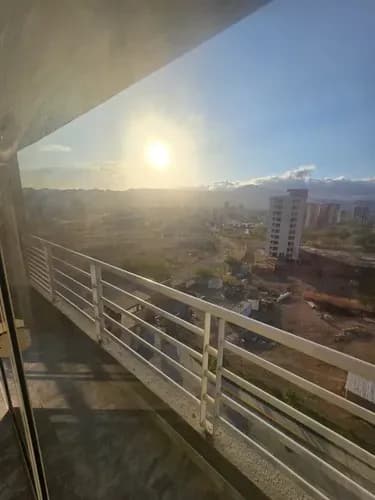 Yasmin Roa Vende Apartamento Con Balcon Y Vista A La Ciudad En Mañongo Cod 320642