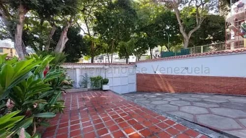 Casa En Venta Clnas Santa Monica Yrc 25-16258